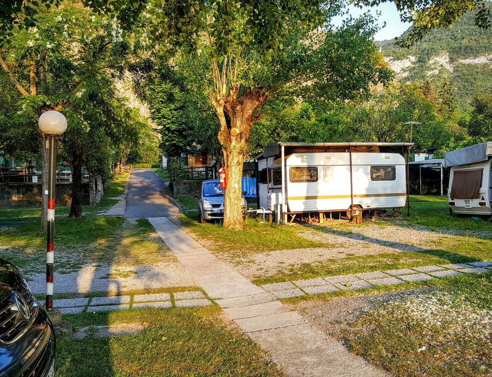 Camping Pilzone Ізео Екстер'єр фото