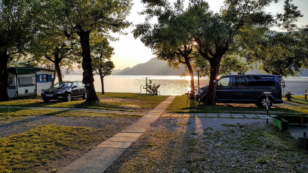 Camping Pilzone Ізео Екстер'єр фото
