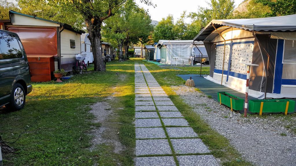 Camping Pilzone Ізео Екстер'єр фото